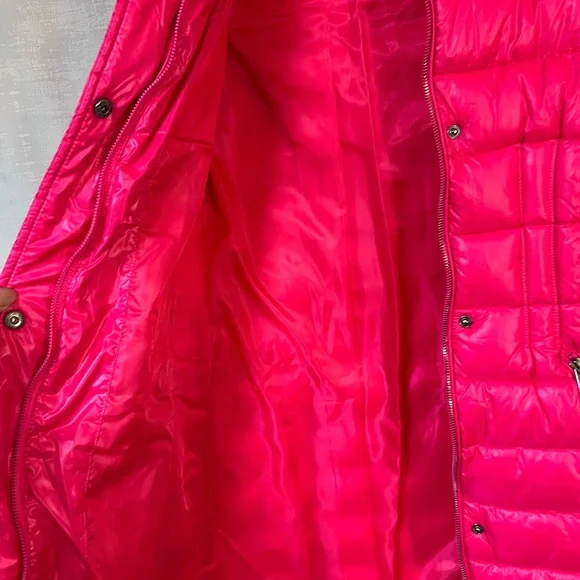 Guess NWT Stunning Show Stopping Hot Barbie Pink Mid-Length Puffer Hooded Coat - Picture 11 of 13
